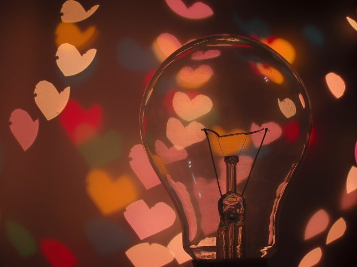 bulb-1866448_1280